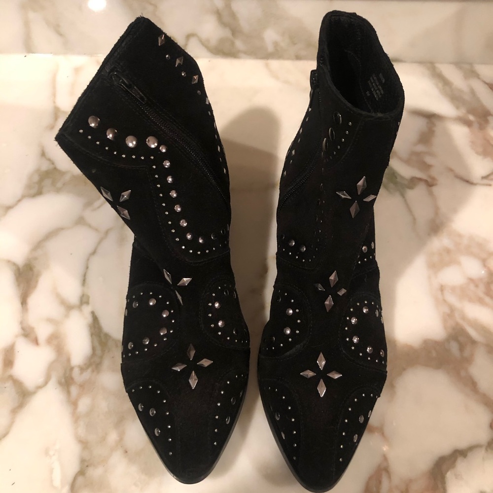 Black suede boots